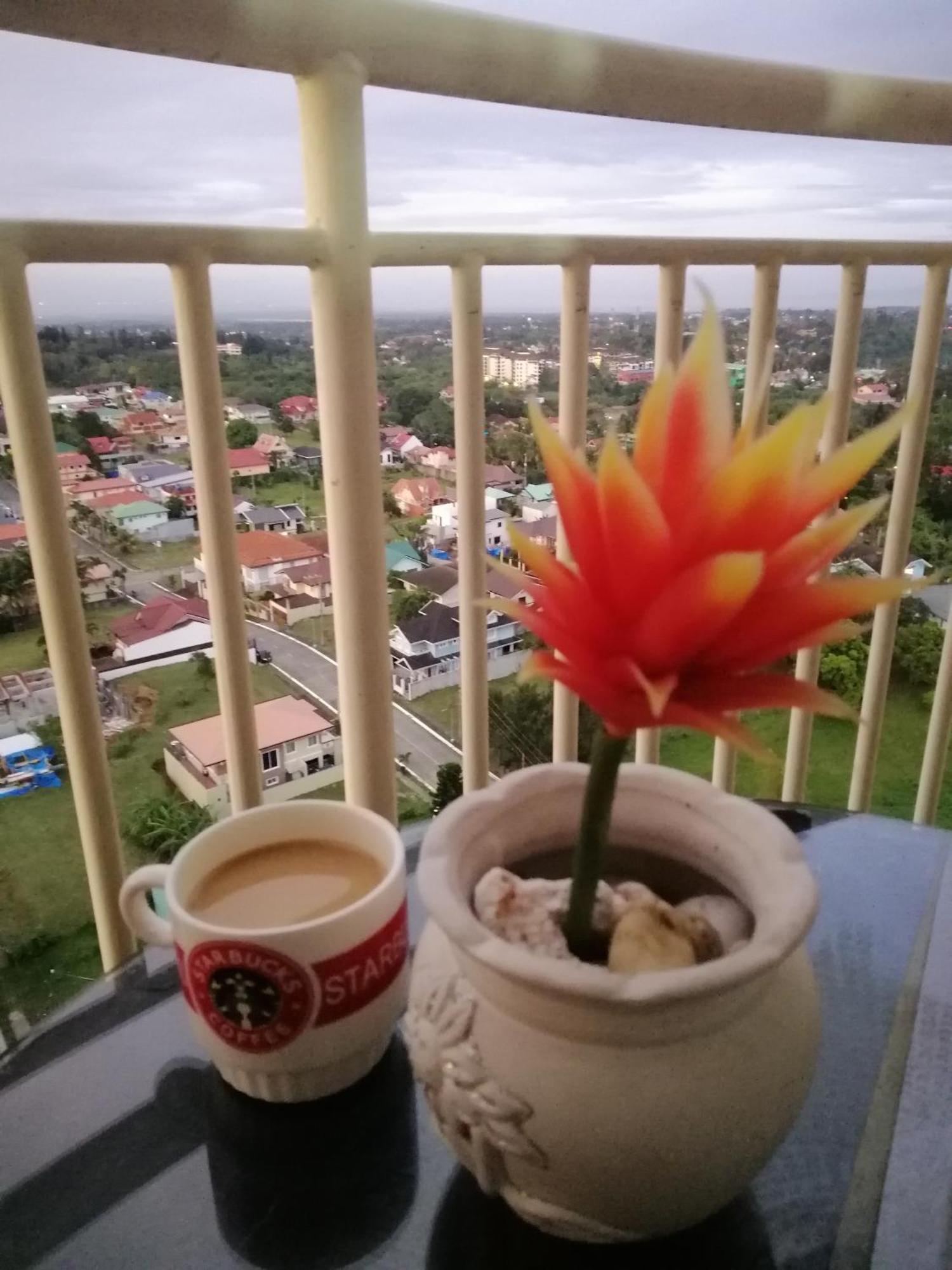 Tagaytay Condo With Overlooking Tagaytay City Dış mekan fotoğraf
